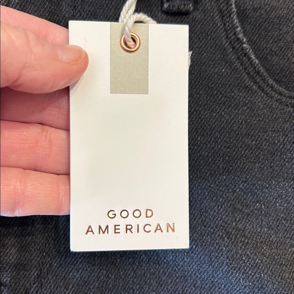 NWT Good American Good Curve Denim Shorts Women’s 12 Black High Rise Stretch - Picture 6 of 16